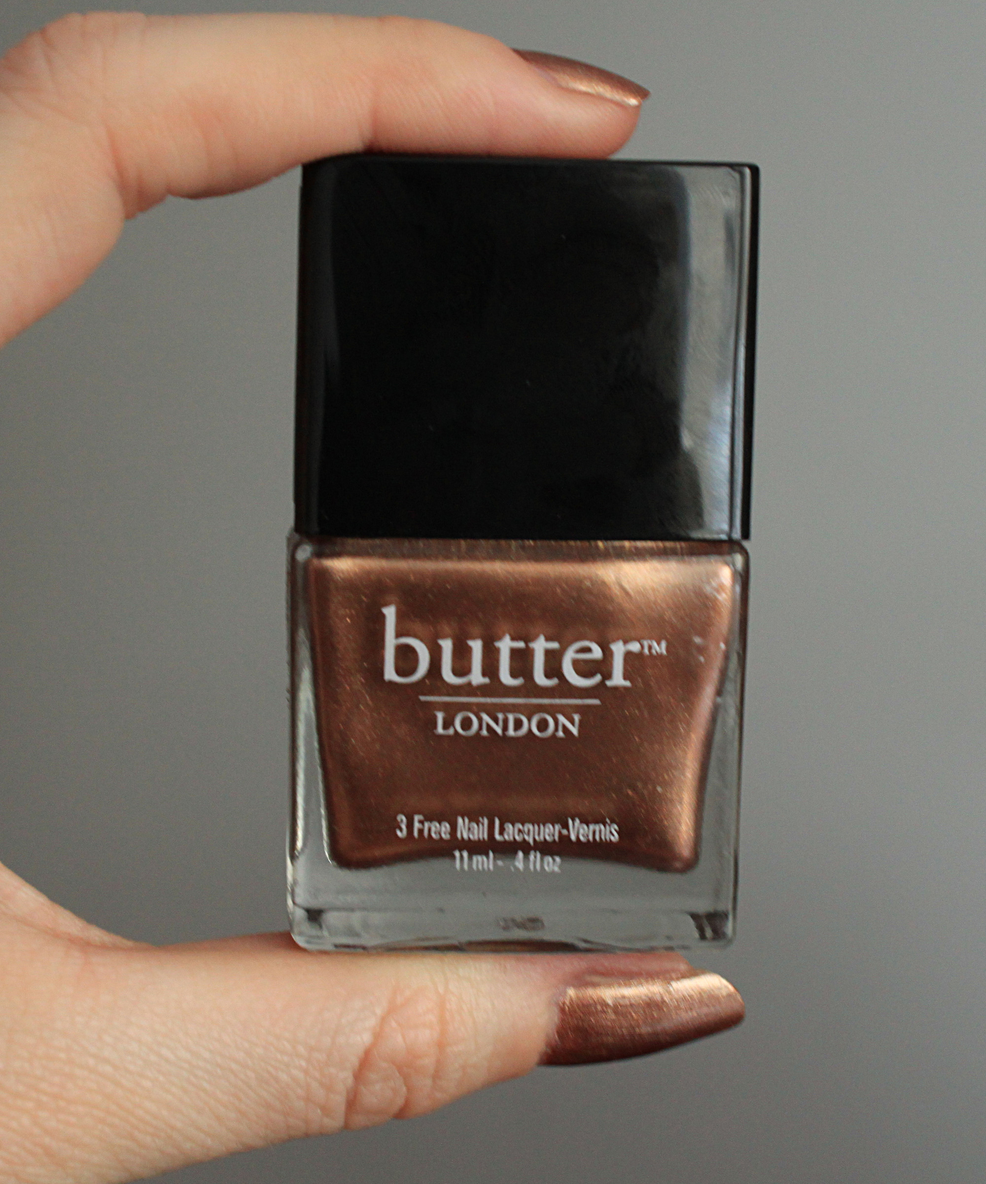 [Sur mes ongles] Butter London The Old Bill